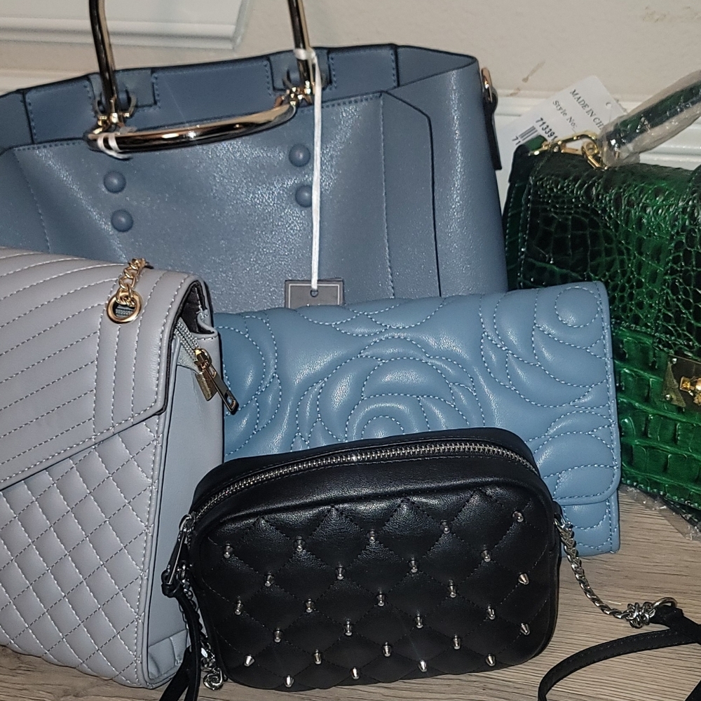 unbranded  BNWT  bags Winner choice 1